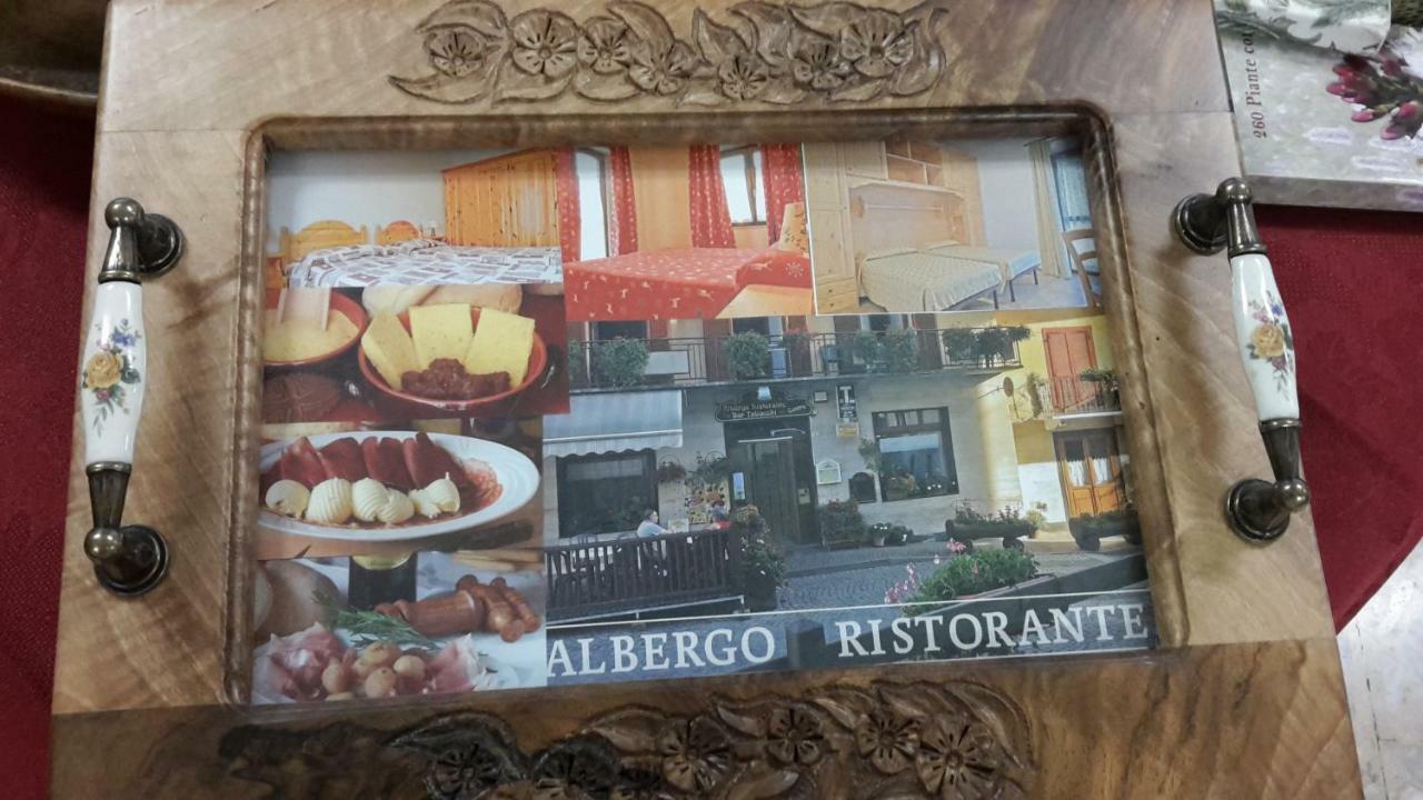 Albergo Ristorante Centro Vico Canavese Екстериор снимка