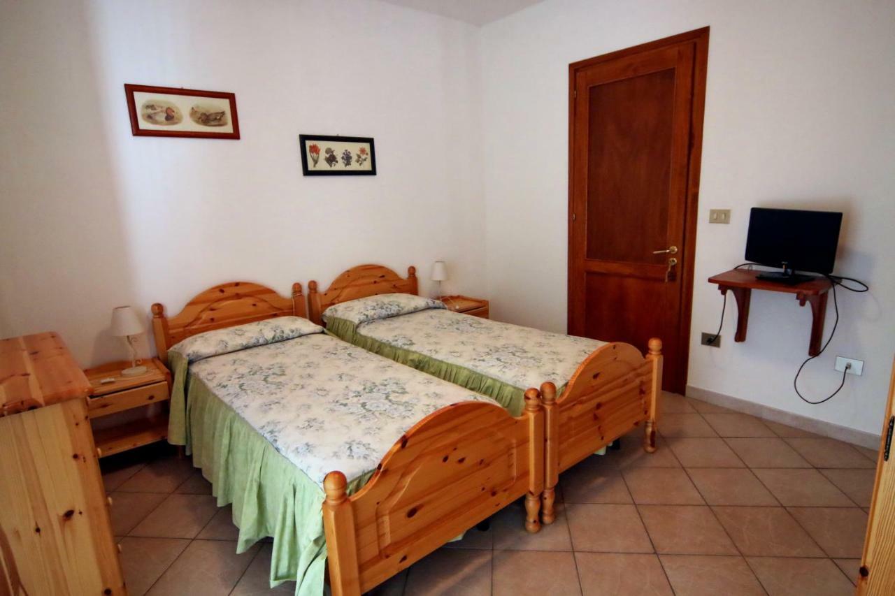 Albergo Ristorante Centro Vico Canavese Екстериор снимка