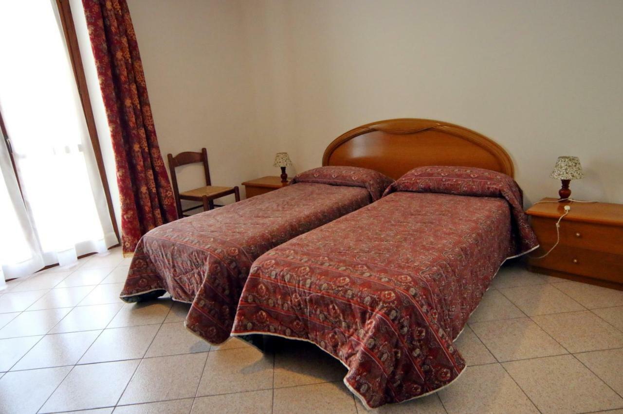Albergo Ristorante Centro Vico Canavese Екстериор снимка
